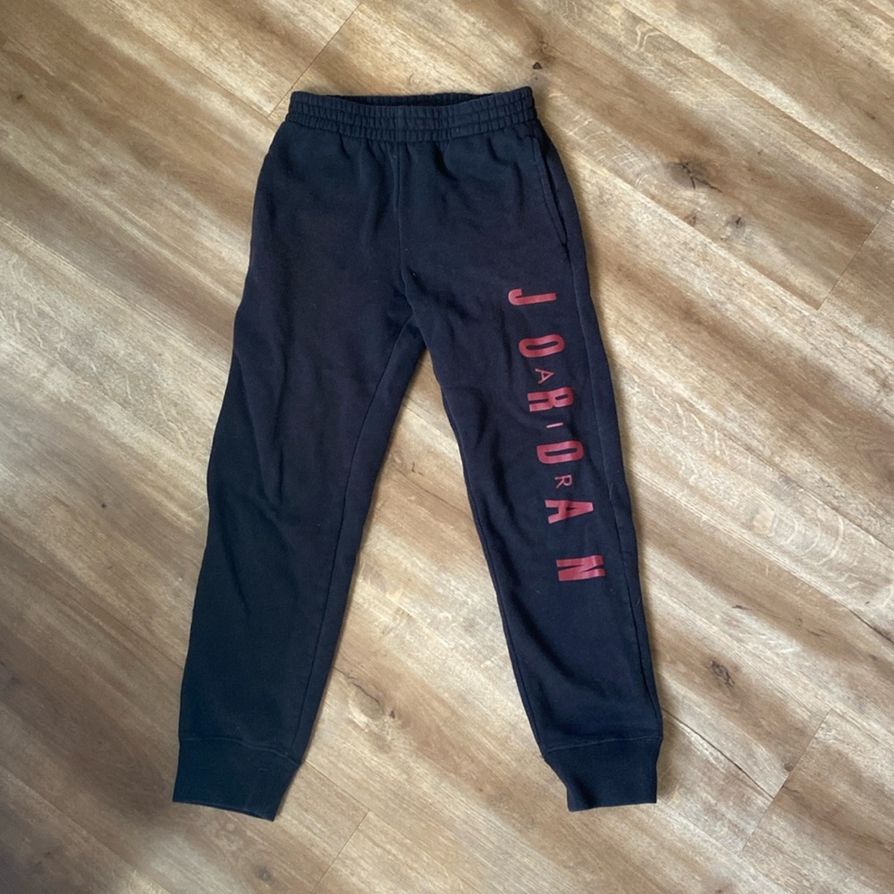 Jordan sweatpants boys M